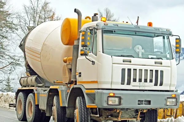 Mixer for the transportation of cement and concrete — Stock Photo, Image