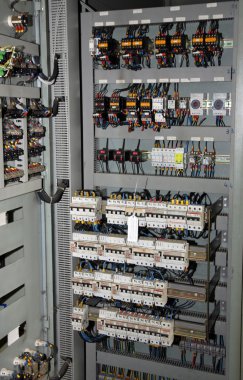 Sigortalar ve geçer bir ismailoğlu Ampermetreler ve ölçme aletleri