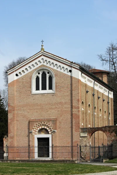 Exterior facade of the CAPPELLA DEGLI SCROVEGNI in Padua — Stock Photo, Image