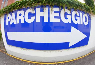 İtalyan Park büyük balık gözü lens ile çekim yazılı