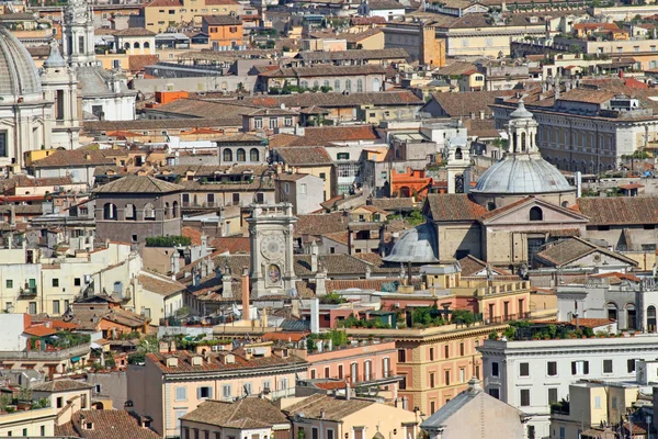 Domes, bell towers, churches, palaces, roofs, air view of Rome — Stockfoto