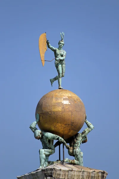 Gold ball over the monument at Punta della dogana detail — Stock Photo, Image