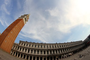en yüksek ve en ünlü campanile piazza San marco Venedik
