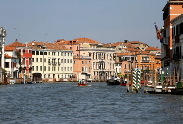 Historical prestigious palaces of the Republic of Venice on the — Stock Photo, Image