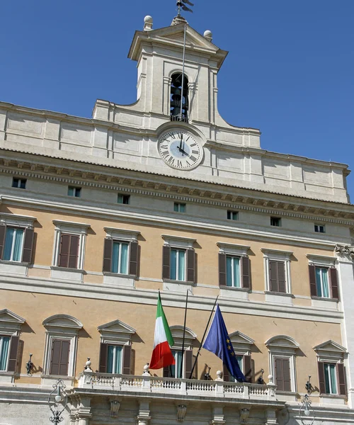 Palazzo Montecitorio sede do Parlamento italiano — Fotografia de Stock