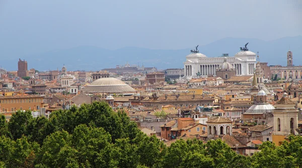 Panorama de la ville de Rome vu de Castel San Angelo avec th — Photo