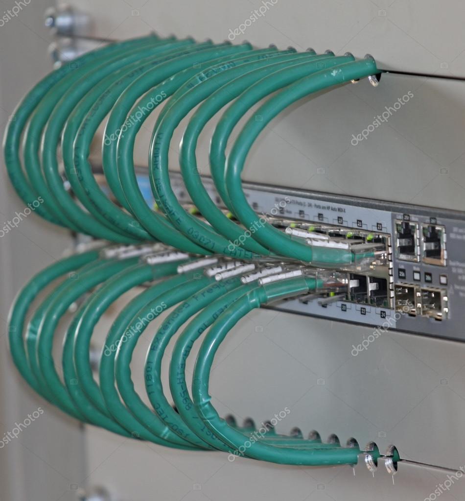 Network cables in a patch panel for the connection of the comput