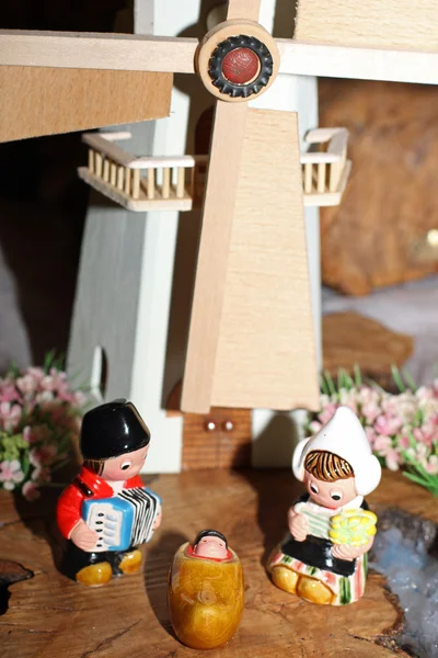 Dutch crib with a large mill in the background 1 — Stock Photo, Image