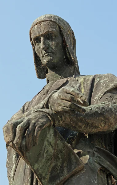 Expression emblématique de Dante dans une belle statue en bronze — Photo