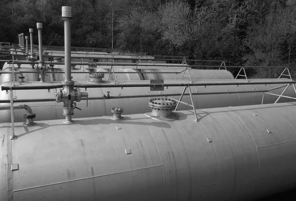 Entlüftungen der Tanks zur Speicherung von Erdgas — Stockfoto