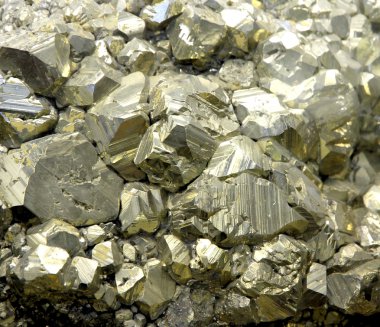 Rock mineral pirit kristalleri ve altın sadece geologis tarafından bulundu