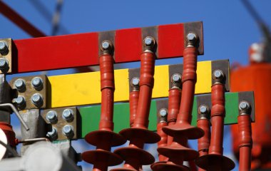 Elektrik Konektörleri kırmızı yeşil ve sarı bağlantı thr için