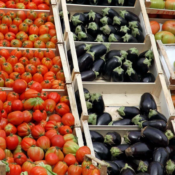 Fructe și legume proaspete pe piață 1 — Fotografie, imagine de stoc