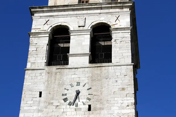 Historic clock in the high Bell Tower of AQUILEIA — Stock Photo, Image