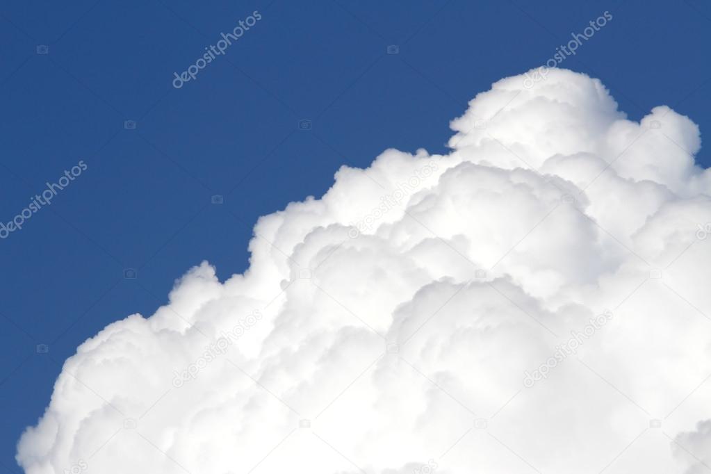 huge cloud and the blue sky