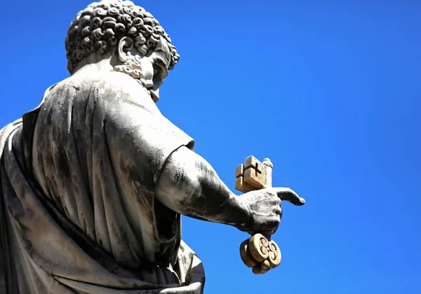 Estatua Que Representa San Pedro Vaticano Mano Que Sostiene Las — Foto de Stock