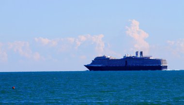 büyük yolcu gemisi mavi okyanus