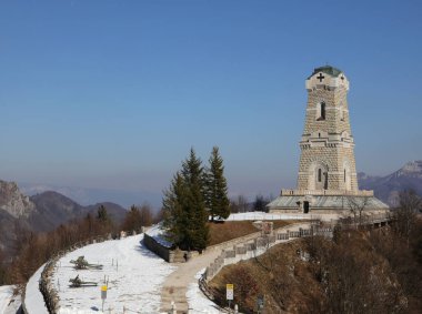 Recoaro, VI, İtalya - 28 Şubat 2022: Pasubio Dağı Anıtsal Ossuary
