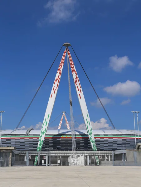 Τορίνο Ιταλία Αυγούστου 2015 Μοντέρνο Γήπεδο Γιουβέντους Χρώματα Της Ιταλικής — Φωτογραφία Αρχείου