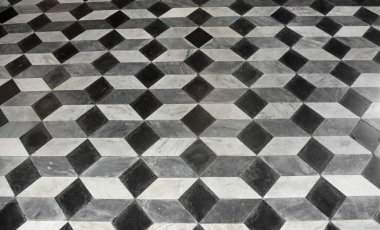 3B etkisi olan birçok mermer parçasından oluşan zemin paralel ayaklar oluşturur.