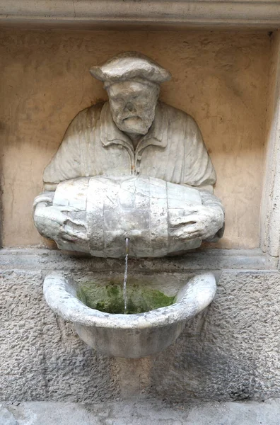 Statue Man Barrel Legendary Porter Fountain Called Fontana Del Facchino — Stock Photo, Image