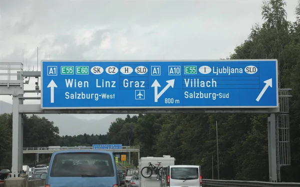 Road Sign Highway Cars Directions City Wien Linz Graz Austrian — Stock Photo, Image