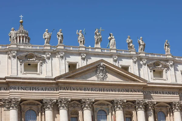 Vaticaanstad Vaticaan Augustus 2020 Detail Van Sint Pietersbasiliek Beelden Het — Stockfoto