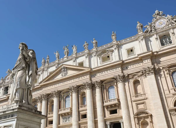 Vatikánváros Vatikán 2020 Augusztus Szent Péter Bazilika Szent Pál Szobra — Stock Fotó