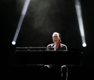 Vicenza, VI, İtalya - 8 Eylül 2021: Vendi ANTONELLO, İtalyan şarkıcı ve müzisyen.