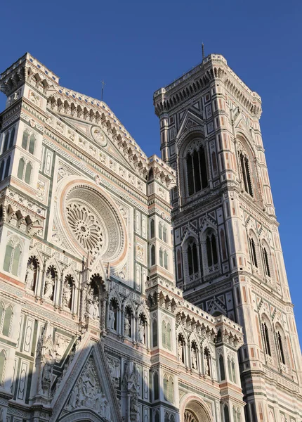 人のいないイタリアのフィレンツェ市の大聖堂 — ストック写真