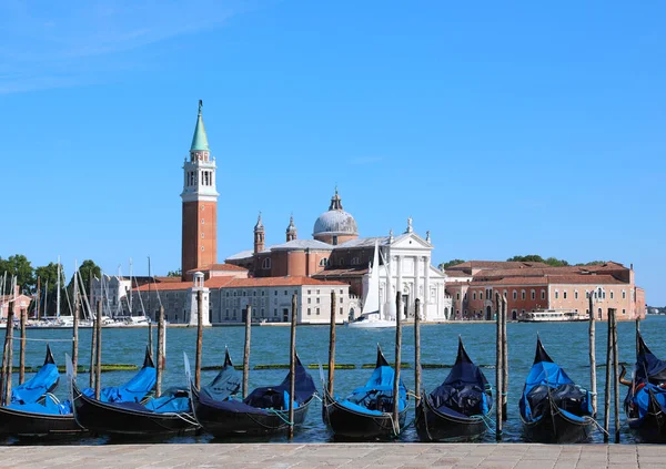 Venedik Teki San Giorgio Adasındaki Çan Kulesi Bazilika Giudecca Kanalı — Stok fotoğraf