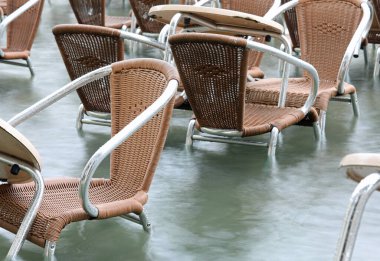 Venedik İtalya 'da bir açık hava barının başkanları. 