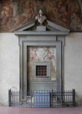 Florence, FI, İtalya - 20 Ağustos 2015: Toskana lehçesinde Spedale degli Innocenti olarak bilinen Firenze City 'deki yetimlerin tekerleklerinin ayrıntıları