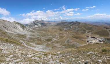 Orta İtalya 'nın Abruzzo Bölgesi' nde bulunan CAMPO IMPERATORE adlı yer