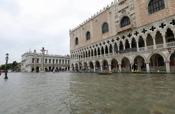 Venezia Italia Novembre 2019 Alta Marea Palazzo Ducale Chiamato Palazzo — Foto Stock