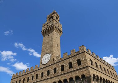 PALAZZO VECCHIO adlı Eski Saray 'ın Uzun Kulesi Güney Avrupa' da, İtalya 'nın Floransa şehrinde İtalyan Langauge' unda