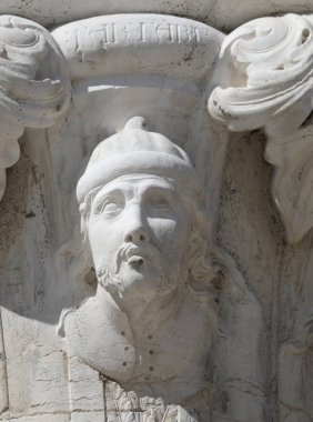 Venedik, VE, İtalya - 13 Temmuz 2020: Dünya Ülkeleri Grubu Tatarları denilen Dük Sarayı 'nın Ayrıntıları