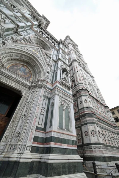 Ancient Cathedral City Florence Italy Called Duomo Seen Door — Stok fotoğraf