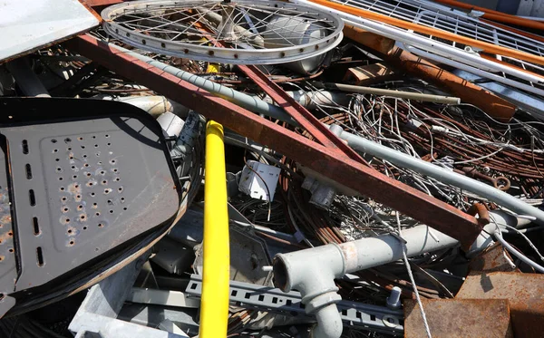 Scrap Metal Rusty Ferrous Waste Recyclable Landfill — Stockfoto