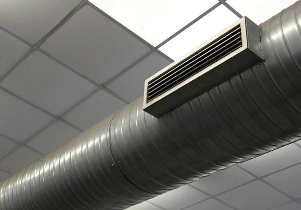Tubo Grande Sistema Condicionado Fábrica Bocal Para Saída Quente Frio — Fotografia de Stock