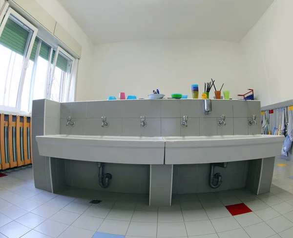 Bathroom Large Ceramic Sink Children Photographed Fishye Lens Daycare School — Stock Photo, Image