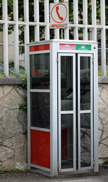 Schio Italy May 2022 Old Italian Phone Box Called Cabina — Zdjęcie stockowe