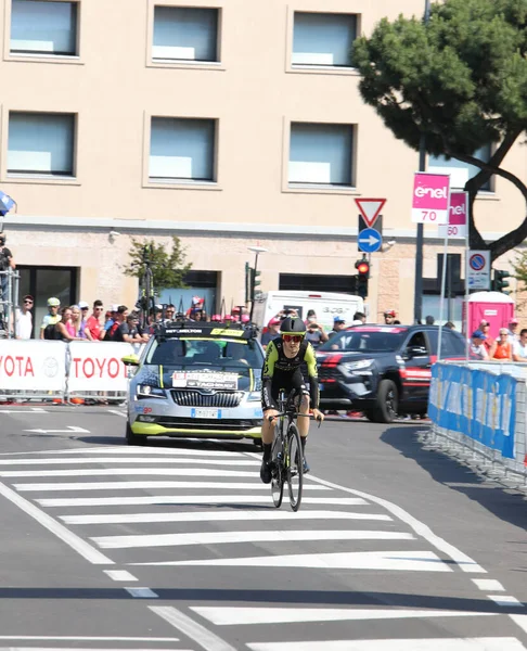 Verona イタリア 2019年6月2日 ミッチェル ニーヴェ ミッチェルトン スコットチーム イタリアツアーもGiro Italiaと呼ばれるサイクリングレースは プロのサイクリストとのサイクリングレースです — ストック写真