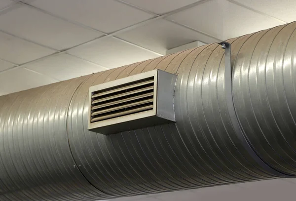 Hot Cold Air Outlet Large Pipe Air Conditioning System Industrial — стоковое фото