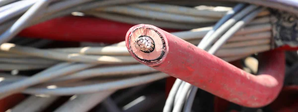 Cable Eléctrico Cobre Rojo Desuso Para Electricidad Alto Voltaje Instalación —  Fotos de Stock
