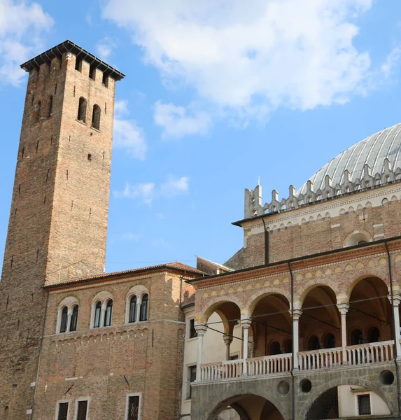 Medeltida Torn Kallas Torre Degli Anziani Som Betyder Torn Äldre — Stockfoto