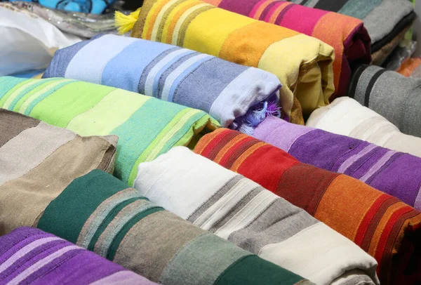 Große Auswahl Handtüchern Und Haushaltswäsche Zum Verkauf Einkaufszentrum — Stockfoto