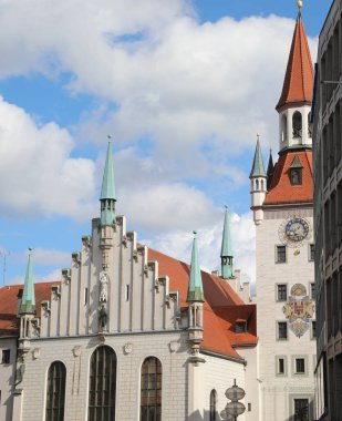 Almanya 'nın Bavyera bölgesindeki Münih' te ALTES RATHAUS adlı eski belediye binası