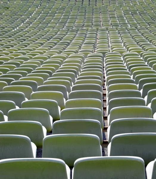 Viele Freie Plätze Ohne Menschen Auf Der Tribüne Leeren Stadion — Stockfoto