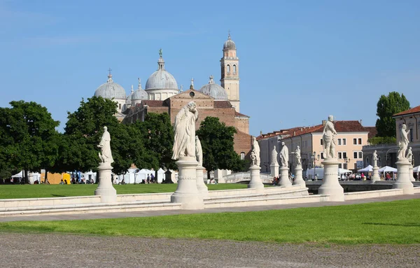 Velké Náměstí Názvem Prato Della Valle Padově Severní Itálii Další — Stock fotografie